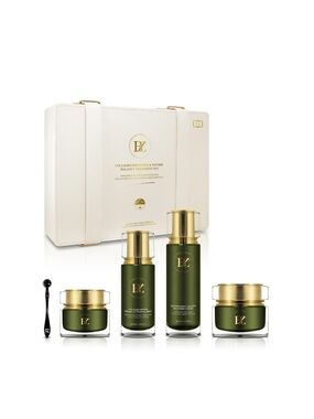BELOW ZERO COLLAGEN REPLENISH & PEPTIDE BALANCE TREATMENT LUGGAGE SET